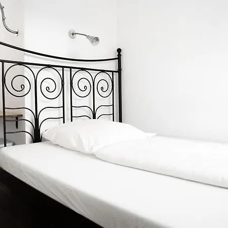 Station - Hostel For Backpackers-2
